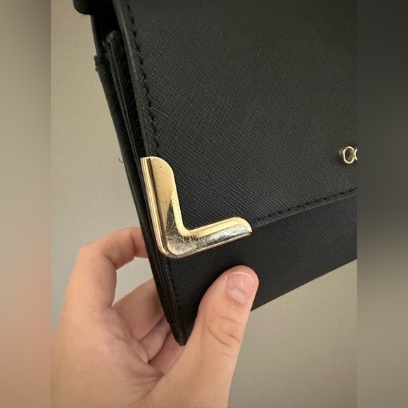 Calvin Klein Crossbody black and gold bag - Picture 5 of 8